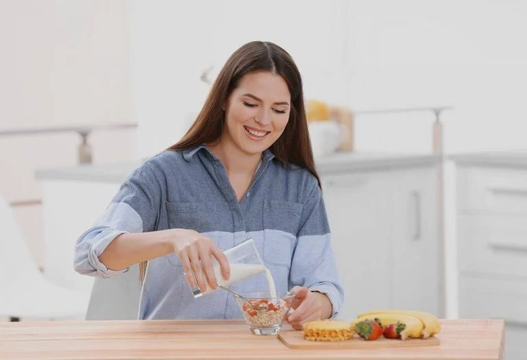 Healthy Snacking for Breastfeeding Moms